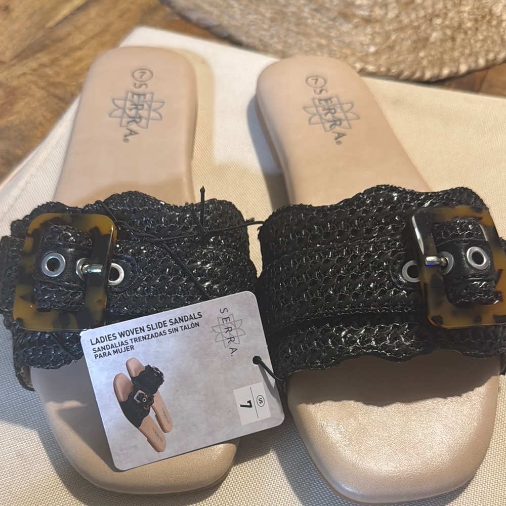 Serra Black Sandals with Woven Strap and Metallic Detail